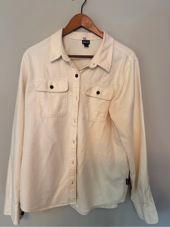 Patagonia Tops - Patagonia Women’s Midweight Fjord Flannel Shirt Cream L Organic Cotton